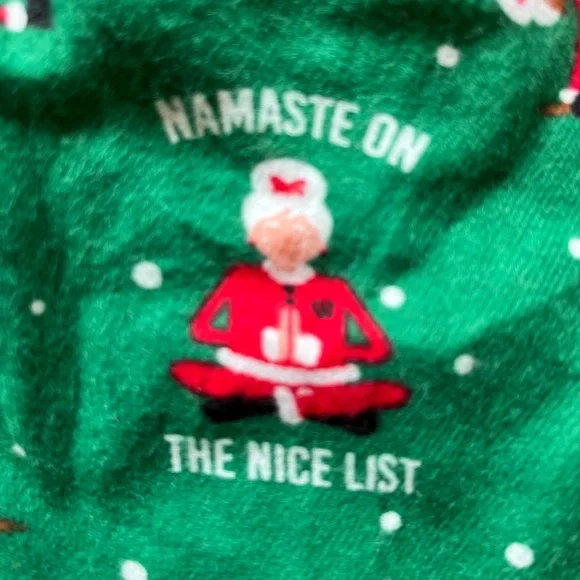 ❤️JCP Mrs Claus holiday sleep shorts. Size L - Picture 3 of 4